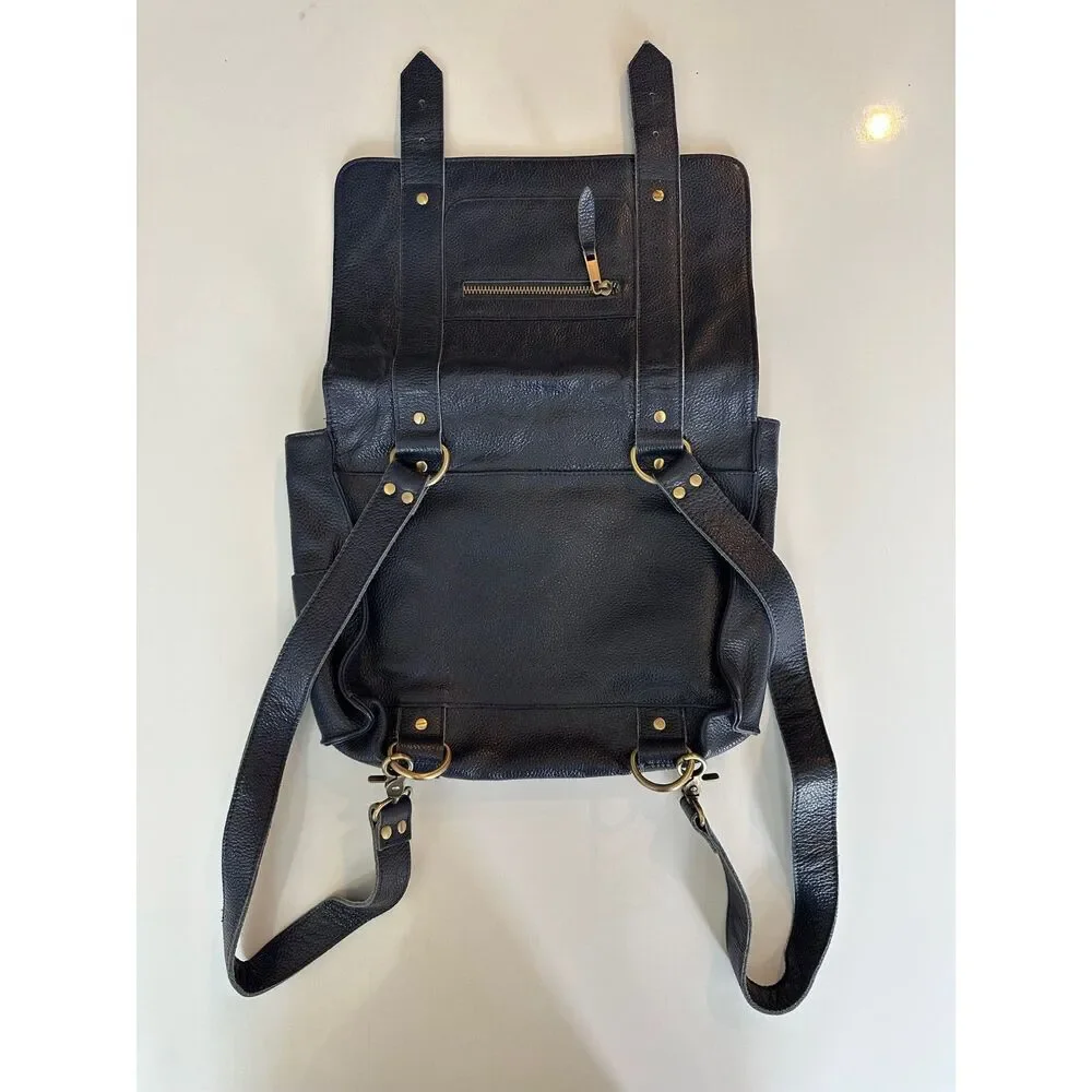 VereVerto Navy Pebble Leather Backpack